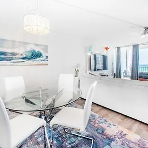 https://shoreline-towers-3083-d-condo.hotels-destin.com